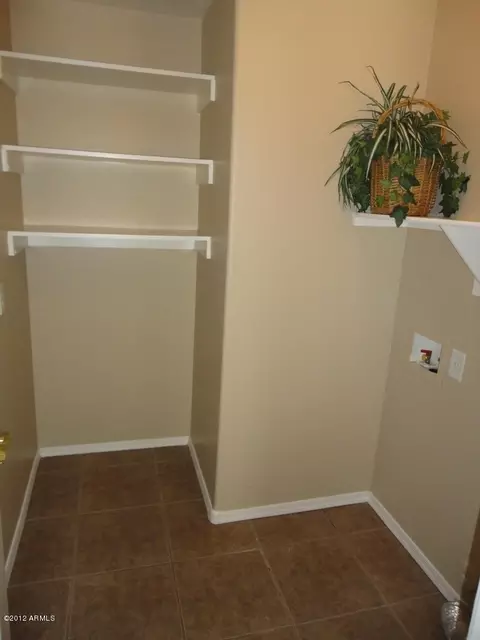 3327 E Woodside Way, Gilbert, AZ 85297 photo 8