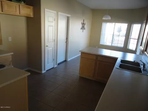 3327 E Woodside Way, Gilbert, AZ 85297 photo 15
