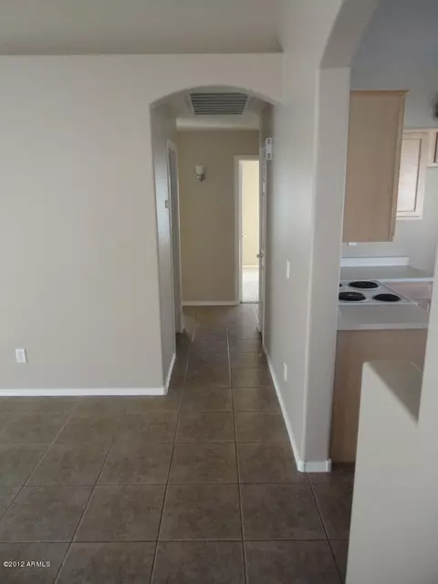 3327 E Woodside Way, Gilbert, AZ 85297 photo 4