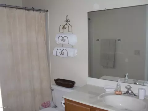 1545 E Laurel Ave, Gilbert, AZ 85234 photo 11