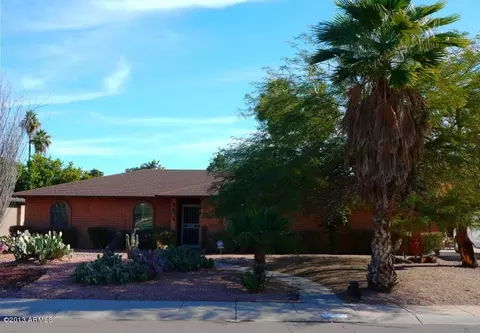 3907 S River Dr, Tempe, AZ 85282 photo 2