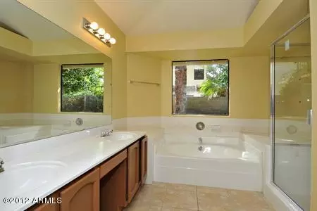 1725 E Oak Harbor Dr, Gilbert, AZ 85234 photo 12