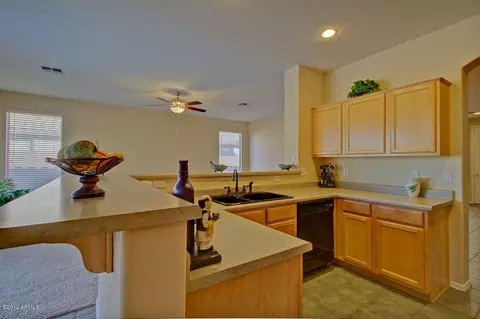 2594 S Seton Ave, Gilbert, AZ 85295 photo 12