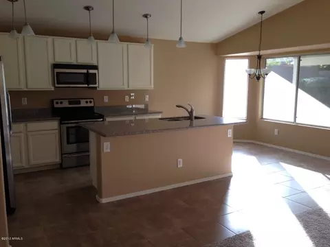 6319 E Rochelle St, Mesa, AZ 85215 photo 4