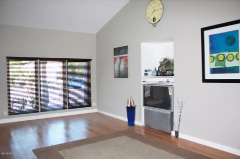 4609 E Pearce Rd, Phoenix, AZ 85044 photo 3