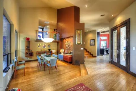2211 E Cinnabar Ave, Phoenix, AZ 85028 photo 1