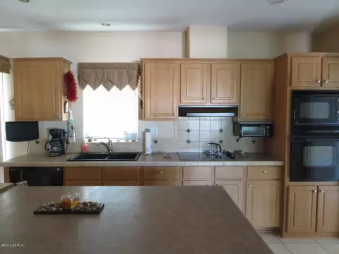 2325 W Tepee St, Apache Junction, AZ 85120 photo 8