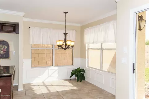 1463 E Comstock Dr, Gilbert, AZ 85296 photo 4