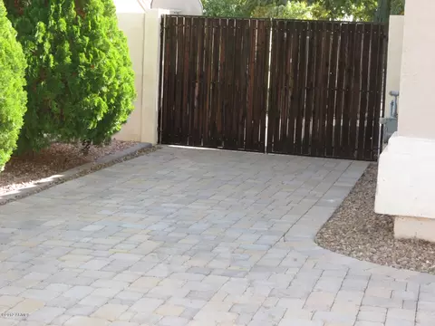 1457 E Loma Vista St, Gilbert, AZ 85295 photo 8