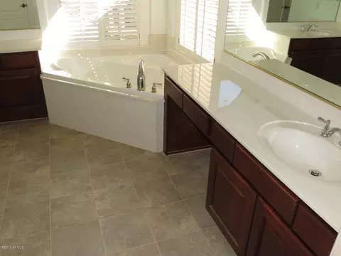 1457 E Loma Vista St, Gilbert, AZ 85295 photo 23