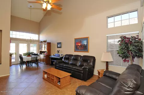4214 E Silverwood Dr, Phoenix, AZ 85048 photo 4