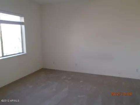 924 E Julian Dr, Gilbert, AZ 85295 photo 5