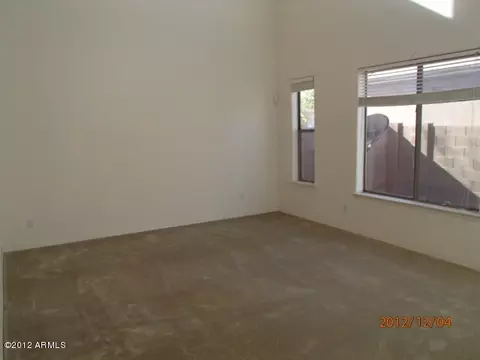 924 E Julian Dr, Gilbert, AZ 85295 photo 3