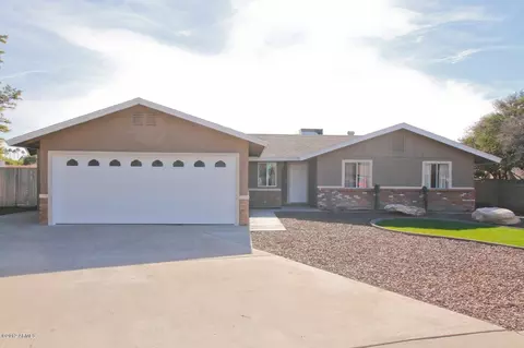 1925 E Inca Cir, Mesa, AZ 85203 photo 2