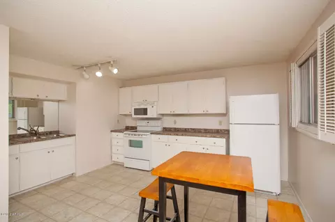 937 E Manhatton Dr, Tempe, AZ 85282 photo 9