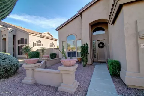 7151 E Quince St, Mesa, AZ 85207 photo 2
