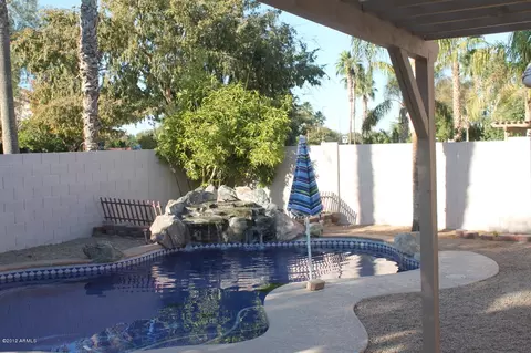 1658 S Oak St, Gilbert, AZ 85233 photo 2