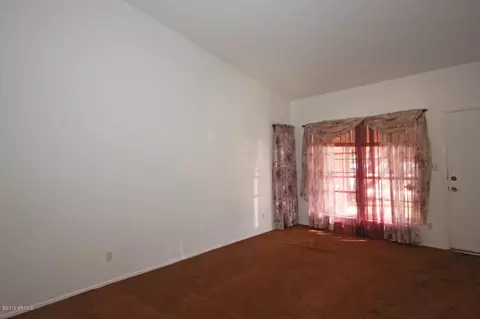 956 E Huber St, Mesa, AZ 85203 photo 3