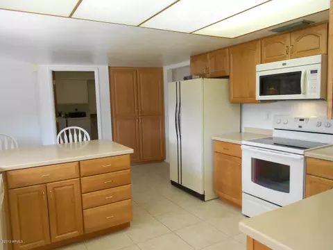 1857 E Auburn Dr, Tempe, AZ 85283 photo 4