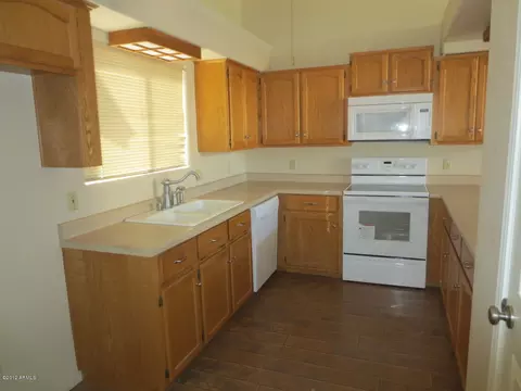 5708 E 3rd Ave, Apache Junction, AZ 85119 photo 9