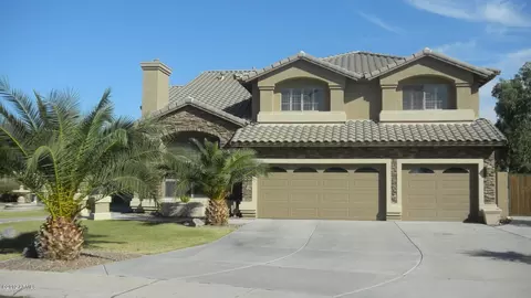 200 E Canyon Creek Dr, Gilbert, AZ 85295 photo 1