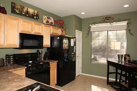 7264 E Northridge St, Mesa, AZ 85207 photo 3