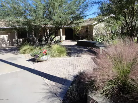 342 W Harmont Dr, Phoenix, AZ 85021 photo 1