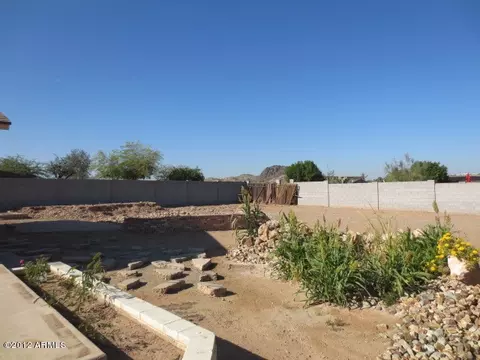 2212 E Coghlan Pl, Phoenix, AZ 85028 photo 16