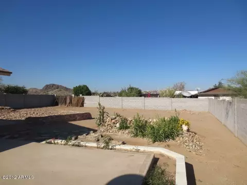 2212 E Coghlan Pl, Phoenix, AZ 85028 photo 15