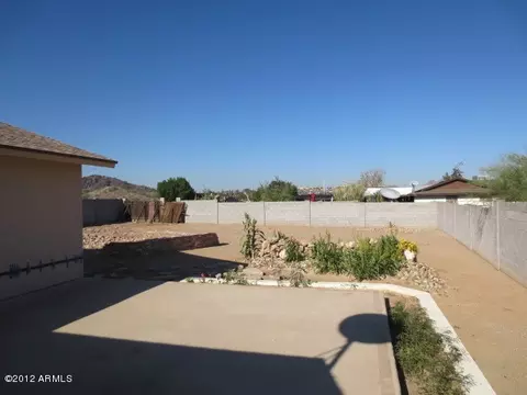 2212 E Coghlan Pl, Phoenix, AZ 85028 photo 14