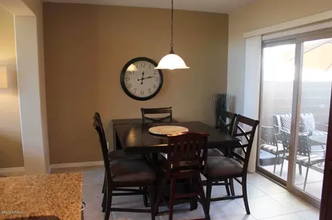 3930 E Cat Balue Dr, Phoenix, AZ 85050 photo 7