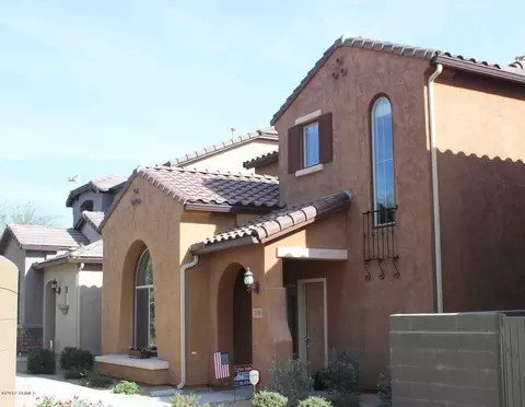 3930 E Cat Balue Dr, Phoenix, AZ 85050 photo 1