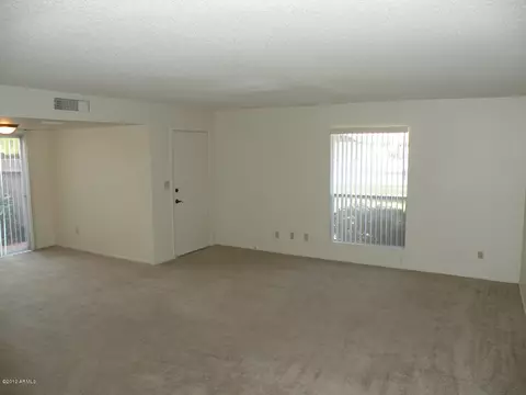 252 E Betty Elyse Ln, Phoenix, AZ 85022 photo 8