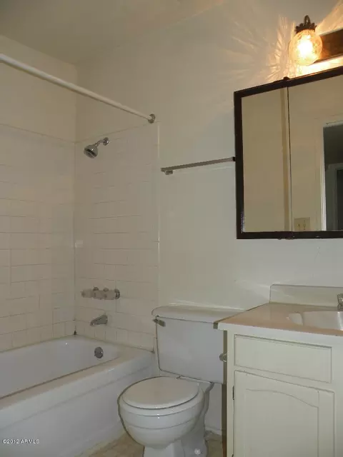 252 E Betty Elyse Ln, Phoenix, AZ 85022 photo 14