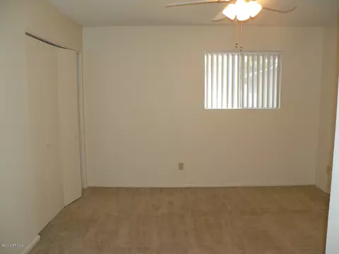 252 E Betty Elyse Ln, Phoenix, AZ 85022 photo 9