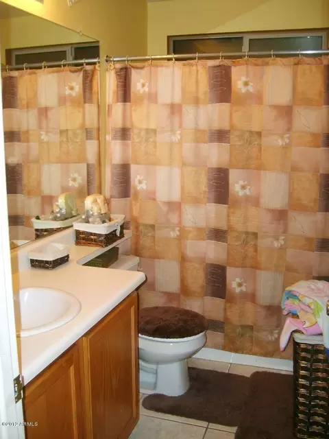 5217 S 8th Dr, Phoenix, AZ 85041 photo 6