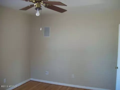833 W Earll Dr, Phoenix, AZ 85013 photo 7