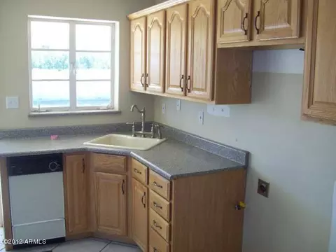 833 W Earll Dr, Phoenix, AZ 85013 photo 15