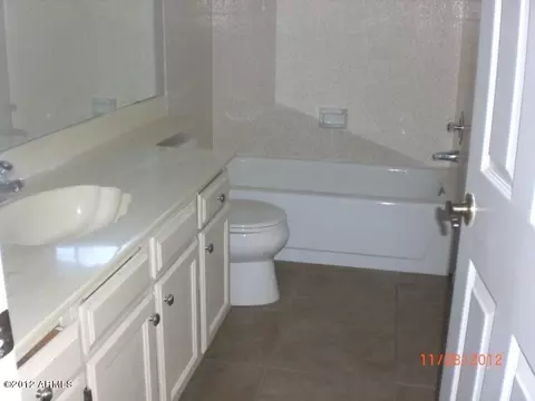 4826 E Desert View Dr, Phoenix, AZ 85044 photo 7