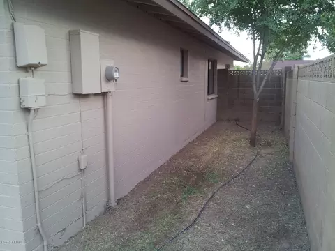 2400 E Hermosa Dr, Tempe, AZ 85282 photo 7