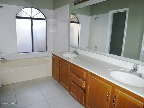 929 S Abalone Dr, Gilbert, AZ 85233 photo 25