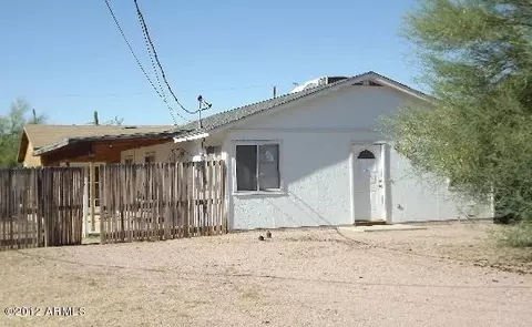134 S Main Dr, Apache Junction, AZ 85120 photo 1