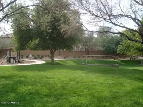 20802 N 38th Pl, Phoenix, AZ 85050 photo 4