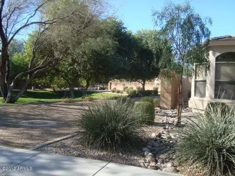 20802 N 38th Pl, Phoenix, AZ 85050 photo 2