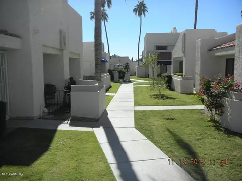 837 E Lola Dr, Phoenix, AZ 85022 photo 2
