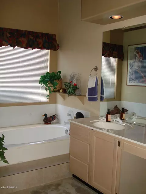 4031 E Lavender Ln, Phoenix, AZ 85044 photo 11