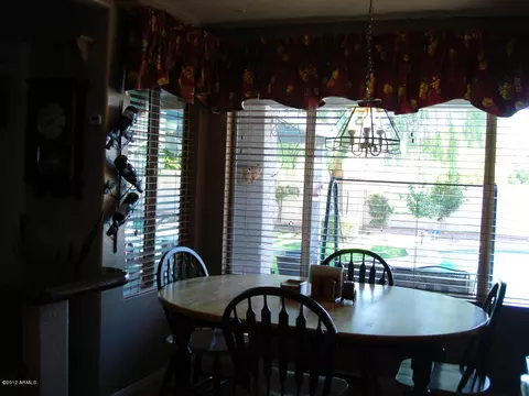 4031 E Lavender Ln, Phoenix, AZ 85044 photo 9
