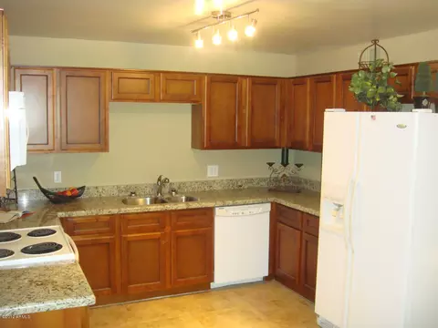3214 E Brill St, Phoenix, AZ 85008 photo 1