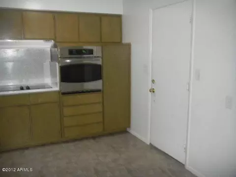 6033 E Dallas St, Mesa, AZ 85205 photo 4