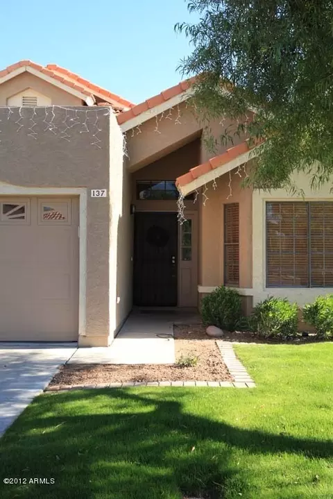 137 S Ocean Dr, Gilbert, AZ 85233 photo 2